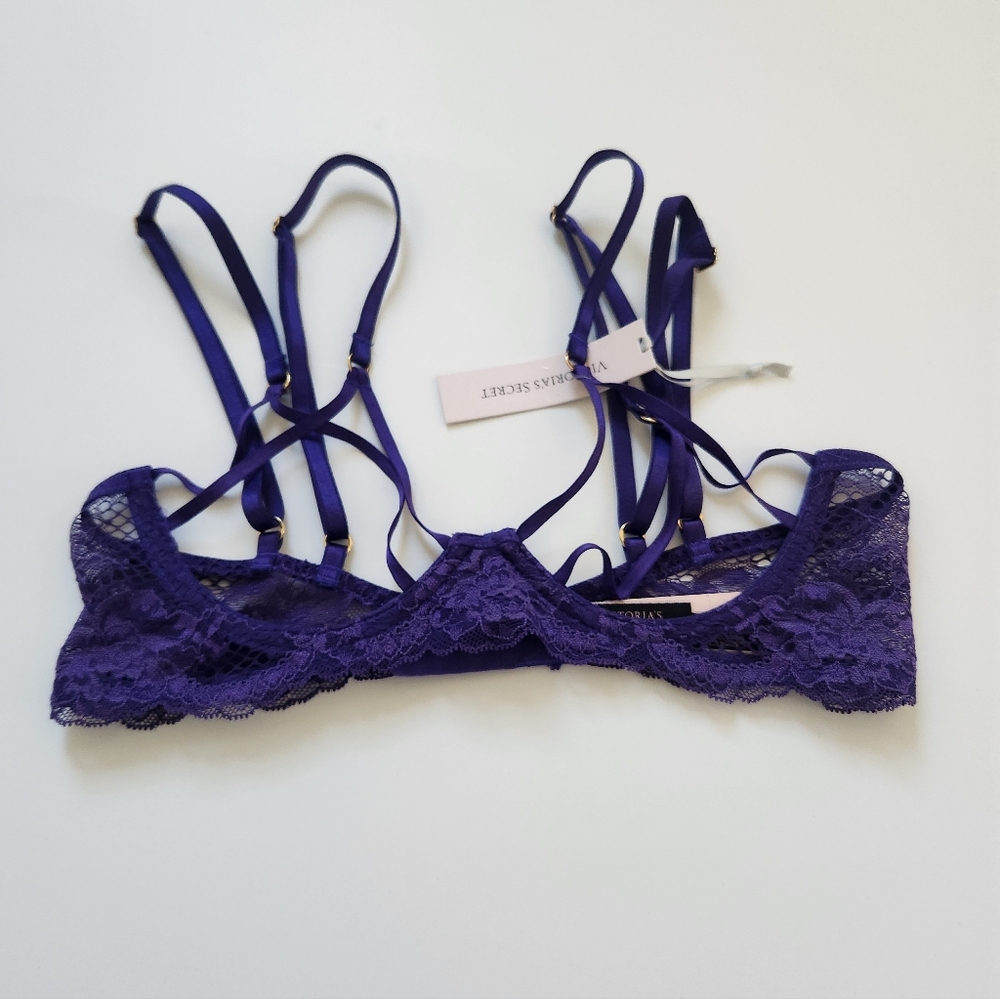VICTORIA'S SECRET Very Sexy Strappy Lace Open Cup Demi Bra Purple SIZE S NWT